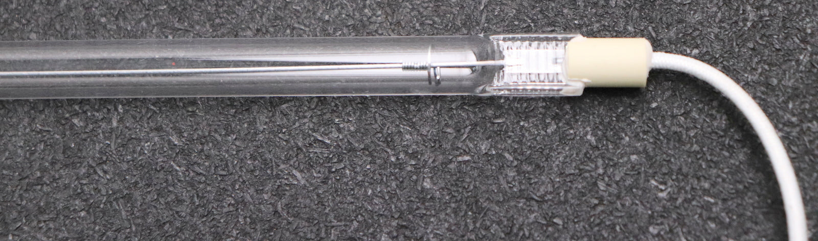 Bild des Artikels HERAEUS-NOBLELIGHT-kurzwelliger-Rundrohr-Infrarotstrahler-1200W-230V-Nr-33292326