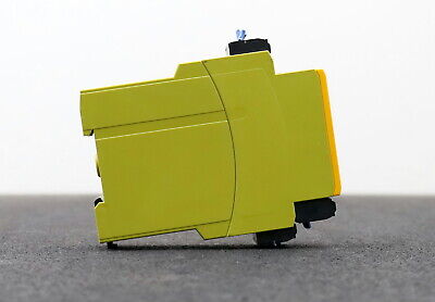 PILZ Sicherheitsschaltgerät PNOZ X7P ID No.: 787059 24VAC/DC 3,0VA 1,5W 50-60Hz